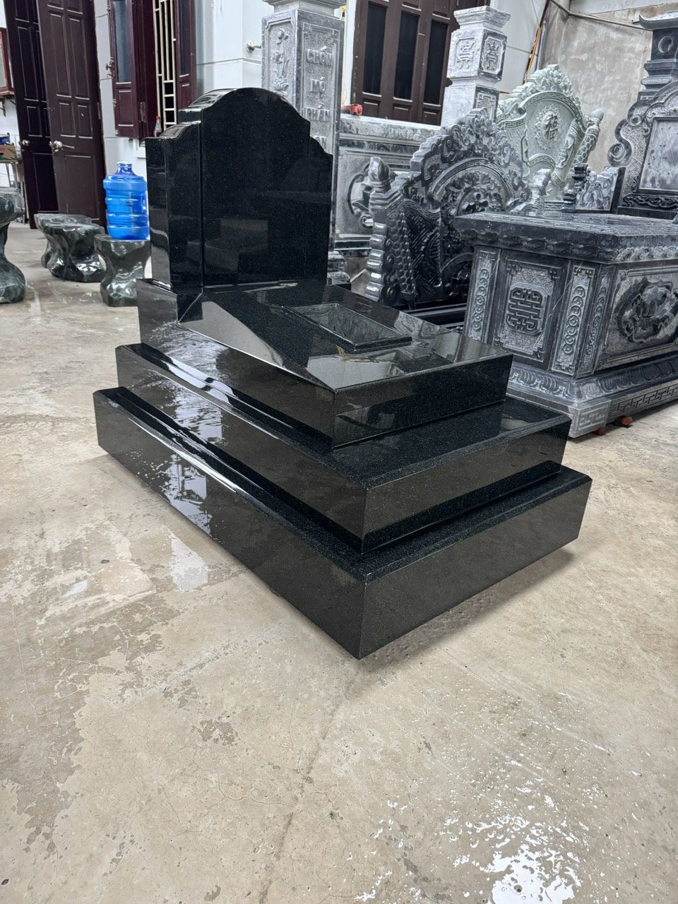 Mộ đá granit - Mẫu 17